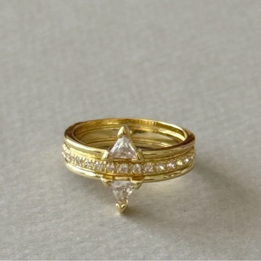 diamond ring A685